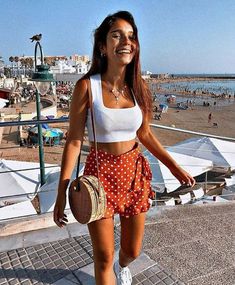 Late Summer Outfits, Fest Outfits, Fashion Skirts, Spring Break Outfit, Summer Trends Outfits, Street Style Summer, Mode Inspo, Feminine Outfit