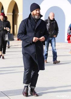 Modern Urban Style, Stylish Men Wear, Minimal Street Style, Big Men Fashion, Beard Styles For Men, Classy Fashion, Gentleman Style