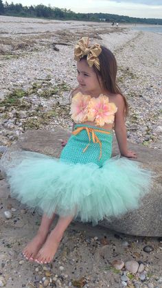 Mermaid Tutu Little Mermaid Mermaid Costume por willowlaneboutiques Birthday Outfit For Work, Party Themes For Kids, Mermaid Costume Kids, Lil Mermaid, Costume Mermaid, Skirt Mermaid, Mermaid Tutu, Mermaid Kids, Outfit For Work