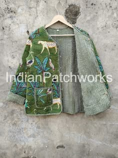 INDIAN PATCHWORKS "presenting beautiful cotton reversible kantha jacket. Buy it for the holidays! Looks fabulous over a long silk tank dress or palazzo pants. Or wear it with jeans and boots. Indian Handmade patch work Jackets, Coats, Boho ,Quilted, For Women`s Made In India Size - All Size WE INCREASE SIZE MEASURE AND UPDATED Small Size - Chest -38 inch Length- 20.5 inch Sleeves -23 inch Medium Size - Chest-40 inch Length- 20.5 inch Sleeves -23 inch Large Size - Chest- 42 Inch Length- 21 inch S Reversible Quilted Jacket, Quilt Jackets For Women, Jackets For Women Pattern, Spring Coats For Women, Summer Jackets For Women, Quilted Jacket Women, Summer Coat, Open Kimono, Silk Tank Dress