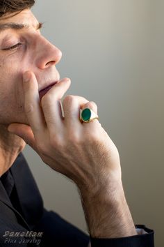 Large Green Onyx signet ring made of solid gold for your special appearance. ❏ PERSONALIZING included for this jewelry. Write your name at the stone edge or over the band design. ❏ Material: ✪ Natural Green Onxy Gemstone, picked for a fine appearance and matching quality. ❏ Finish: + Additional styles: ☑ Solid Gold 14kYellow ☑ Solid Gold 14k Rose ☑ Solid Gold 14k White ☑ Solid Gold 9kYellow ☑ Solid Gold 9k Rose ☑ Solid Gold 9k White ✪ Natural Gemstone: - 1.8 x 1.3cm oval green onyx ❏ Dimensions Gold Emerald Ring For Men, Men Emerald Ring, Emerald Ring Design For Men, Green Ring Men, Man Gold Ring, Emerald Ring For Men, Emerald Design, Mens Gold Signet Rings, Emerald Ring Design