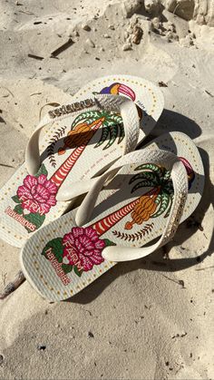 Havaianas Farm, Mode Zara, Summer Feeling, Tropical Vibes, Dream Shoes, Just Girl Things, Beach Vibe, Beach Girl, Girly Girl