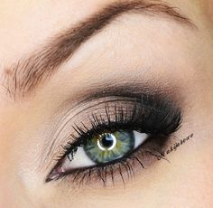 You might not believe this, but you can even do a smoky eye with your fingers. Neutral Smokey Eye, Wedding Hairstyles And Makeup, Neutral Makeup, Makeup For Green Eyes, Olivia Palermo, Makeup Geek