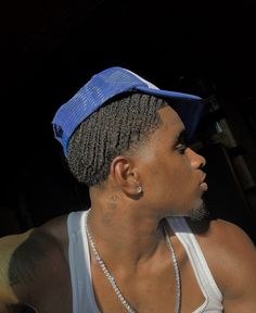 Afro Fade Haircut, Afro Fade, Black Men Haircut, Waves Haircut, Black Hair Cuts, Cornrow Hairstyles For Men, Shaved Hair Designs