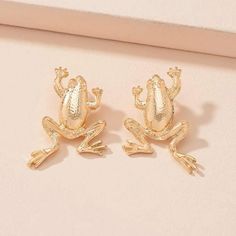 This Unique Pair Is A Wonderful Addition To Your Wardrobe And Your Style; Sure To Get Lots Of Compliments! Gsun0s50x00jmvf Casual Gold Earrings For Party, Frog Earrings, Frog Design, Design Earrings, Amazing Products, Gold Bracelet, Crown Jewelry, Jewelry Earrings, Charms