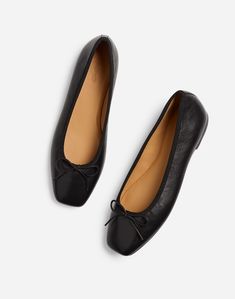 The Anelise Ballet Flat | Madewell Square Ballet Flats, Playstation Store, Preppy Fall, Madewell Shoes, Fall Capsule Wardrobe, Point Shoes, Black Ballet Flats, French Women, Leather Ballet Flats