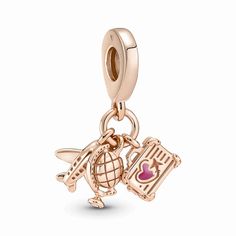 Fly away on a dream adventure with this 14k rose-gold plated travel charm. This triple dangle charm features three symbols of travel: an airplane, a globe and a suitcase with lifelike corner details and a tiny pink enamel heart. Style it on your Pandora Moments pieces to carry your travel memories with you and look forward to new adventures. Pandora Pink, Charms Pandora, Travel Charms, Bracelet Pandora, Rose Gold Beads, Pandora Bracelet Charms, Bracelet Diy, Pink Enamel, Pandora Bracelets