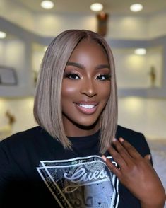 BellaNaija Beauty | The bob hairdo is classy, and chic, and can be rocked in all seasons. This colour on @somto_agwu is next-level chic! Hair:… | Instagram Platinum Blonde On Dark Skin, Blonde Bob On Dark Skin Women, Ash Blonde On Black Women, Ash Blonde Bob Black Women, Blonde Bob Black Women, Bob Blonde Wig, Chocolate Blonde, Ash Blonde Bob, Hair Shape