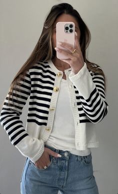 Preppy Glam Outfit, Clean Simple Outfits, Casual Dinner Outfits, Dinner Outfit Casual, Stile Blair Waldorf, Adrette Outfits, Thanksgiving Outfit Ideas, Fest Outfits