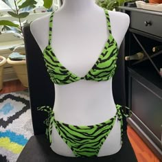 Neon Green Zebra Stripe 100%Polyester Unpadded No Underwire No Push-Up Tie Top And Bottom Closure Fits Most Small And Medium Scene Swimsuit, Neon Green Outfit, Neon Green Outfits, Neon Swimsuit, Green Bathing Suits, Green Zebra, Concept Clothing, Green Outfit, Beachwear For Women