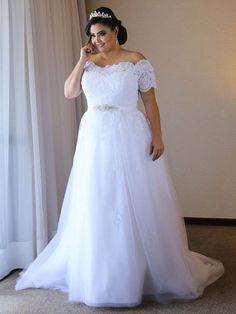 Exquisite Ball Gown Wedding Dress with Off-the-shoulder Tulle Sweep Train and Appliques Lace Plus Wedding Dresses, Wedding Dresses A Line, Plus Size Brides, Plus Size Wedding Gowns, Wedding Dresses Plus Size, Plus Size Wedding, Beautiful Wedding Dresses, Ball Gowns Wedding, White Short