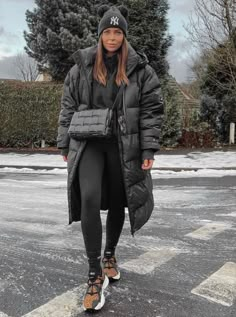 Sportswear Outfits, Look Legging, New York Outfits, Getting Bored, Classy Winter Outfits, Look Plus Size, Winter Fashion Outfits Casual, Mode Casual