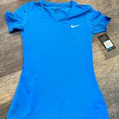 Nike Pro Cool Shirt Never Worn - Great For Lounging Or Workouts! Nike Fitted Shirt For Sports, Nike Fitted Sports Shirt, Nike Tee, Nike T Shirts, Nike Compression Shirt, Nike Shirt, Blue Shirt Girl, Clothes. Nike Pro, Nike Blue Workout Top