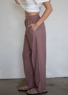 Comfy straight leg plaid boxer pants. Fabric: 55% Rayon, 30% Tencel, 15% Nylon. Model is wearing a size S. Pretty Pjs, Plaid Boxers, Boxer Pants, Clothes For Work, Perfect White Tee, Knit Bottom, For My Love, Red Midi Dress, Sweater Weather