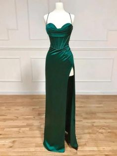 Formal Prom Dresses Long, Formal Wedding Guest Dress, Prom Dresses Simple, Classy Prom, Prom Dress Inspo, Classy Prom Dresses, Prom Dresses 2024, 2024 Prom, Green Prom