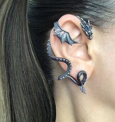 Ušný Piercing, Dragon Ear Cuffs, ماثيو ماكونهي, Edgy Jewelry, Dragon Earrings, Gothic Earrings, Magical Jewelry, Dragon Jewelry, Body Modifications