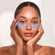 Inspired by the invigorating effects of extreme cold on the skin, this innovative hydrogel mask works to eradicate the effects of fatigue by alleviating puffiness and dark circles while also improving the resilience of the delicate under-eye area. Hydrogel Mask, Revision Skincare, Remove Dark Circles, Pca Skin, Eye Patches, Skin Medica, Image Skincare, Undereye Circles, Scalp Care