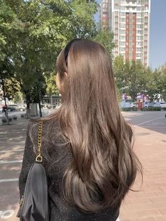 Japanese Hairstyles, Lazy Hair, Hair Color Asian, Korean Hair Color, Ash Brown Hair, Brown Hair Looks, Brown Hair Inspo, Hair Inspiration Long, Hair 2024