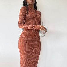 Rock Outfit, Outfits Streetwear, Party Clothes, Fitted Midi Dress, Elegante Casual, One Piece Outfit, Bodycon Dresses, Daily Dress, Mid Length Dresses