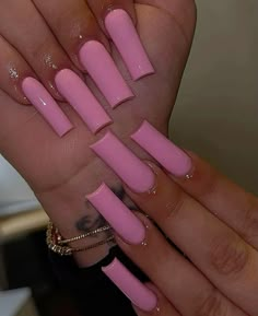 Summer Acrylic Nails Long Square, Long Square Nails Solid Color, Simple Extra Long Nails, Long Nails One Color, Long Square Acrylic Nails Designs For Summer, Unique Acrylic Nails Creative Long, Pink Nail Sets Long, Acrylic One Color, Plain Square Acrylic Nails