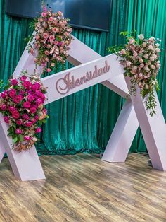 #homedecor, #interiordesign, #homedesign, #decor inspiration Unique Event Entrances, Event Installation Ideas, Stage Backdrop Ideas Events, Corporate Event Decor Entrance, Event Stage Design Backdrops, Unique Backdrop Ideas, Event Stage Design Ideas, Outdoor Gender Reveal, Event Entrance Design