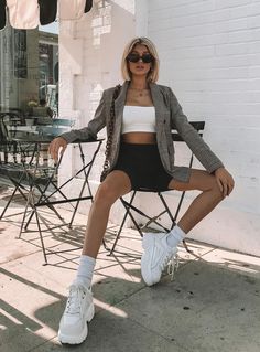 Windsor Smith Sneakers Outfit, Chunky Sneaker Outfit, Chunky White Sneakers Outfit, White Platform Sneakers Outfit, Platform Sneakers Outfit, Chunky Sneakers Outfit, Urban Outfitters Outfit, Summer Outfit For Teen Girls, Sneaker Outfits Women