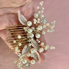 Rose Gold With A Leaf Pearl Bridal Hair Comb. Perfect To Accentuate Your Wedding Hairstyle. Pearl Bridal Hair Comb, Pearl Bridal Hair, Bridal Hair Combs Pearl, Rose Gold And Gold, Beaded Wedding Gowns, Rose Flower Crown, Flower Crown Headband, Pearl Headpiece, Feather Hair Clips