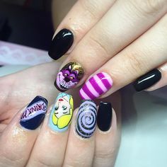 Alice In Wonderland Nails, Disney Nail Art, Disney Inspired Nails, Purple Magic, Disney Nail, Rip Prince, Finger Nail Art, Nail Art Disney, Seasonal Nails