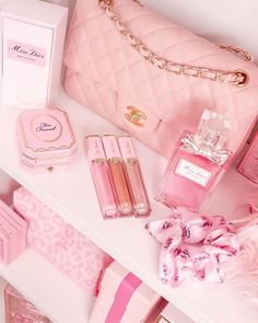 Moodboard Coquette, Kawaii Princess, Justice Accessories, Mode Rose, Baby Pink Aesthetic, Pink Glam, Pink Life, Pastel Pink Aesthetic, Pink Girly Things