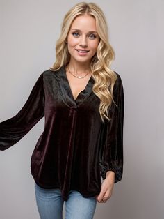 Features: Basic style Sheer: Opaque Stretch: Slightly stretchy Material composition: 95% polyester, 5% elastane Care instructions: Machine wash cold. Tumble dry low. Imported Product Measurements (Measurements by inches) & Size Conversion Size US Top Length Bust Sleeve Length S 4 24.8 39.4 18.1 M 6/8 25.2 40.9 18.5 L 10/12 25.6 43.3 19.1 XL 14 26 45.7 19.7 2XL 16 26.8 48 20.5 Blouse Designed, Three Quarter Sleeve Blouses, Effortless Elegance, Fashion 2024, V Neck Blouse, Basic Style, Three Quarter Sleeves, Work Casual, Quarter Sleeve