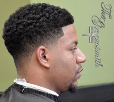 African American Haircuts, Black Man Haircut Fade, Blowout Haircut, Afro Hairstyles Men, Undercut Haircut, Afro Fade, Drop Fade Haircut, Black Hair Cuts, Low Fade Haircut