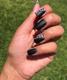 Coffin Art, White Lace Nails, Cheetah Print Nails, Leopard Print Nails, Lace Nails, Stripped Nails, Girls Stuff, Print Nails, Leopard Nails