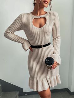 Monochrome Sweater Outfit, Cider Outfits, Womens Winter Dresses, Fancy Casual, Maxi Outfits, Maxi Dress Outfit, Suits Clothing, Sweater Dresses