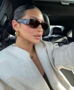 Prada Pr 17ws, Prada Sunnies, Sunglasses 2023, Cowgirl Look, Prada Glasses, Low Bun Hairstyles, Sunglasses Outfit, Tiktok Style