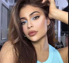 Kylie Jenner Makeup Look, Maquillage Kylie Jenner, Halloweenský Makeup, Makeup Cantik, Kylie Makeup, Polynesian Tattoos, Jenner Makeup, Celebrity Makeup Looks