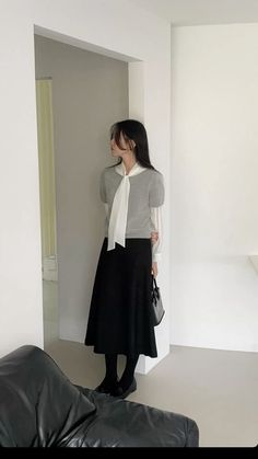 Coat Outfit, Coat Outfits, Modern Outfits, Spring And Fall, Maxi Skirt, Russia, Casual Outfits, Cute Outfits