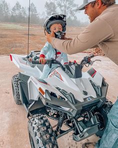 Country Lifestyle Aesthetic Family, Future Life Country, Future Life Aesthetic Family, Todlers Pictures Cute, Cute Country Family, Western Baby Pictures, Western Future, Country Baby Pictures, Baby Hunting