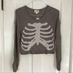 Nwt Super Comfy And Soft Sweater. La Hearts Bought From Pacsun. Somewhat Light But Still Warm And Cozy! Skeleton Sweater, Heart Sweater, Clothing Tags, Top Sweater, Soft Sweater, Crop Top Sweater, Knit Crop Top, Knit Crop, Softest Sweater