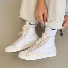 Blazer Mid 77 Outfit, Mixed Aesthetic, Nike Blazer Outfit, Nike Blazer Mid 77 Outfit, Nike Blazers Outfit, Shoes And Socks, Sneaker Outfits, Sneaker Trend