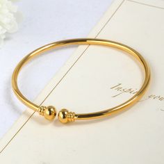 Girls Gold Kada Designs, Bracelet Ideas Gold Indian, Bracelate Design Gold For Woman, Girls Bracelet Designs Gold, Kada For Women, Gold Bangle Bracelet For Women, Minimalist Accessories Jewellery, Baby Jewelry Gold