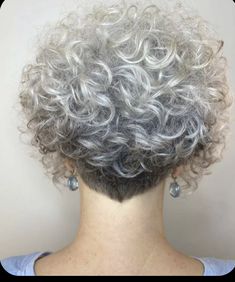 Grey Curly Hair Natural Curls, Curly Hairstyles For Thick Hair, Soft Perm Short Hair, Short Curly Grey Hair, Curly Stacked Bob Haircut, Short Haircuts For Wavy Hair, Wavy Pixie Haircut, Short Curly Bob Hairstyles