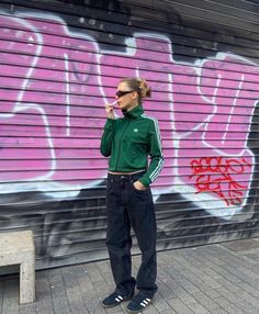 Addidas Outfit Street Style, Adidas Streetwear Outfit, How To Style Adidas Jacket, Red Track Jacket Outfit, Track Jackets Outfit, K Way Jacket Women Outfit, Retro Adidas Outfits, Green Adidas Jacket Outfit