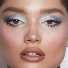 Icy Blue 90s Makeup, Winter Makeup Eyeshadow, Y2k Blue Eye Makeup, Kate Moss Blue Eyeshadow, The Greatest Showman Makeup, Blue Glossy Eyeshadow, Blue Pop Of Color Makeup, Frosty Eyeshadow 2000s, Ethereal Makeup Blue