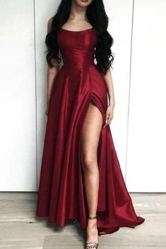 Prom Dresses Maroon, Maroon Prom, بريانكا شوبرا, Burgundy Evening Gown, Maroon Prom Dress, Burgundy Prom Dresses, Prom Dresses Burgundy, Burgundy Prom, Robes Glamour