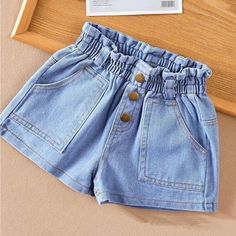 Beautiful Light Wash, High Waited Jean Shorts For Girls Trousers For Girls, Childrens Clothes Girls, Girls Denim Shorts, Summer Shorts Denim, Stylish Jeans, Summer Denim, Elegante Casual, Girls Denim, Shorts Jeans