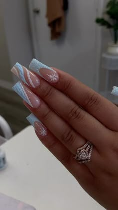 Christmas Nails 2023 Classy, Christmas Acrylic Nails Snowflakes, Winter Nail Design 2023, Red And White Christmas Acrylic Nails, Christmas Nails With 3d Flowers, Baddie Christmas Nails Medium, Gel X Christmas Nails, December Acrylic Nails, Medium Christmas Nails