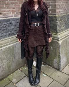 Flared Sleeve Outfit, Edgy Bohemian Outfits, Simple Punk Outfits, Brown Goth Outfit, Casual Whimsigoth Outfits, Brown Whimsigoth, New Wave Outfits, Fairy Goth Outfit