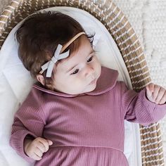 Adorn your little one in style with this Small Velvet Bow Headband! This headband is crafted from luxurious velvet, creating the perfect accessory for any special occasion. Soft and comfortable to wear, this timeless bow will add a touch of elegance to your little one's look. So chic and stylish - you won't be able to resist! Features: Crafted from high quality velvet, this handmade hair bow is designed for maximum comfort and flexibility. One size fits all newborn through school age girls! Our Infant Outfits, Newborn Costume, Outfits Girl, Newborn Headband, Handmade Hair Bows, 1st Birthday Outfits, Baby Bow, Velvet Hair, Velvet Headband