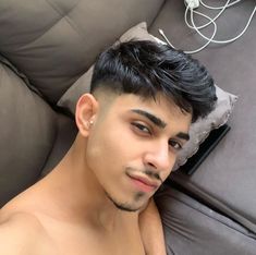 Fade With Fluffy Hair, Men With Fluffy Hair, Fades For Men, Men Short Hair Fade, Mens Haircuts Thick Hair, Taper Fade Haircuts, Very Short Hair Men, Men Fade Haircut Short, Mens Haircuts Short Hair