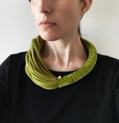 pistachio green statement necklace, velvet necklace, green fabric necklace, jersey necklace, textile App Colors, Soft Necklace, Golden Choker, Green Statement Necklace, Velvet Necklace, Beads Art, Textile Necklace, Cotton Necklace, Rope Jewelry